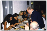 Una conviviale tra i soci della società Portoverde. Di fronte: le signore Eliana Randi, Anna Randi, Simona Speroni, Ruth Marie Spadini. Di schiena : il dott. Claudio Tentoni, l'ing. Eros Speroni, il dott. Lorenzo Spadini, Cinzia e Enrico Tentoni.